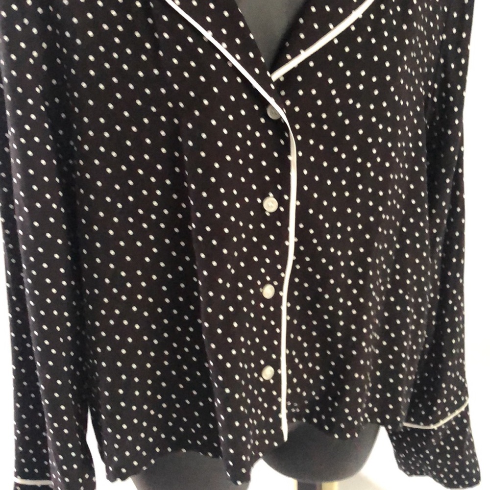 Scripted Polka dot top.Size L - Picture 5 of 9